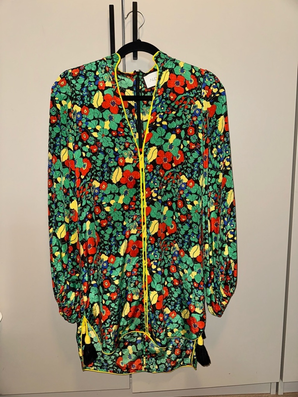 Alexis Vibrant Floral V neck Mini Dress Size XS - Picture 2 of 6